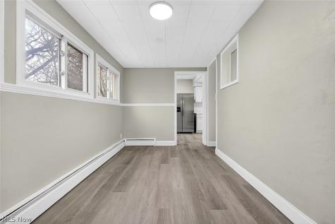 21007 Gardenview Drive Maple Heights OH 44137