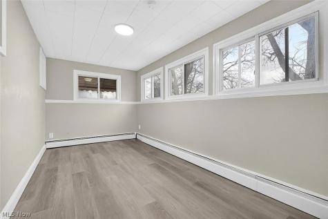 21007 Gardenview Drive Maple Heights OH 44137