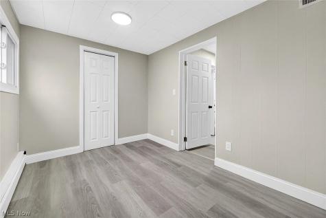 21007 Gardenview Drive Maple Heights OH 44137