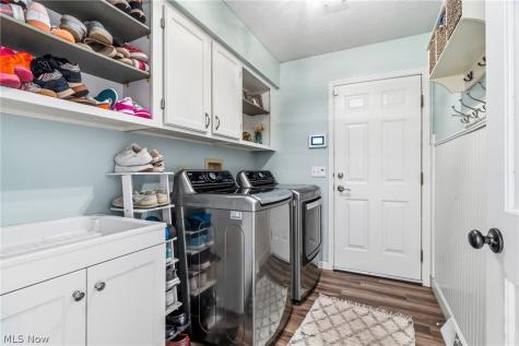 3379 Stratham Circle NW Canton OH 44708