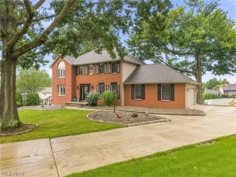 3379 Stratham Circle NW Canton OH 44708