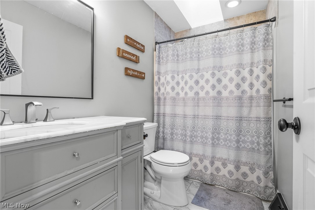 3379 Stratham Circle NW Canton OH 44708