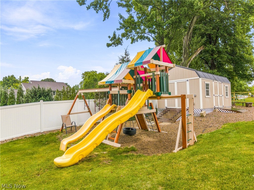 3379 Stratham Circle NW Canton OH 44708