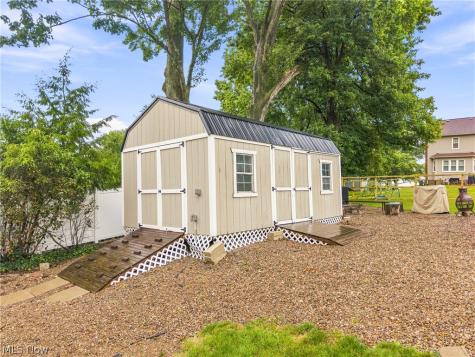 3379 Stratham Circle NW Canton OH 44708
