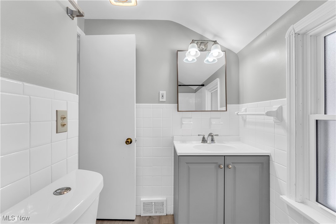 4693 Liberty Road South Euclid OH 44121