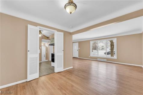 4693 Liberty Road South Euclid OH 44121