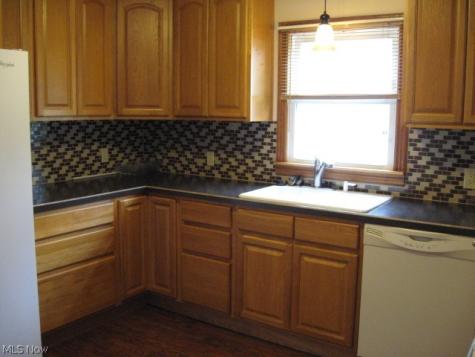 2319 Bollinger Avenue NE Canton OH 44705