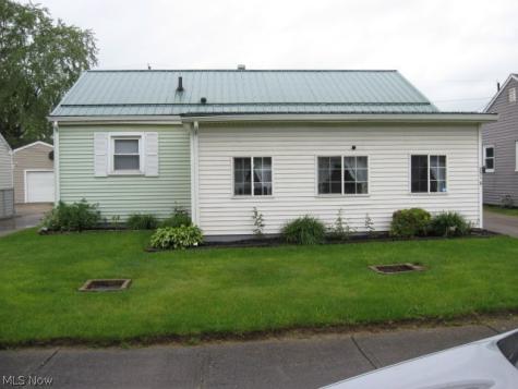2319 Bollinger Avenue NE Canton OH 44705