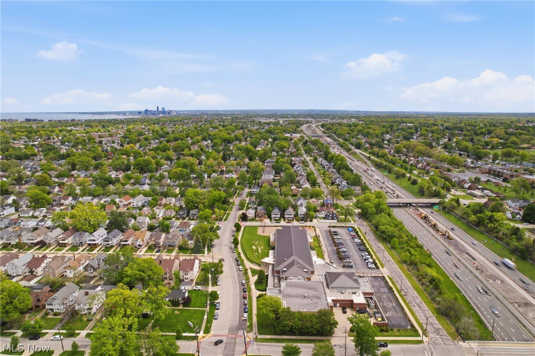 2219 Carabel Avenue Lakewood OH 44107
