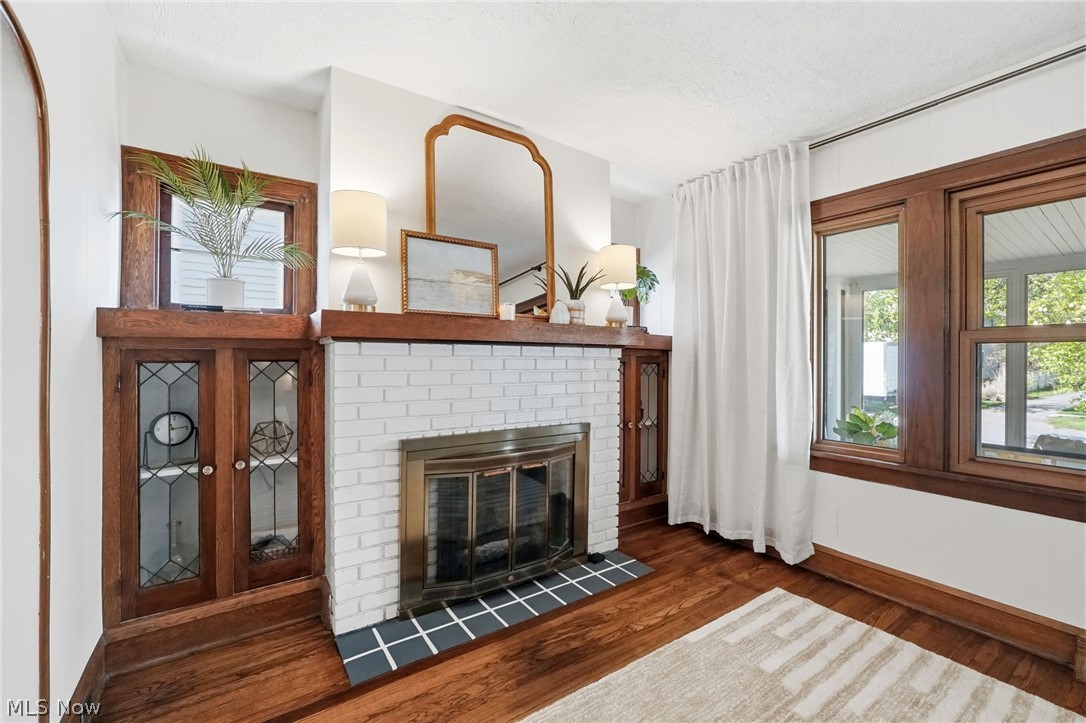 2219 Carabel Avenue Lakewood OH 44107
