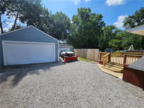 753 W River Road N Elyria OH 44035