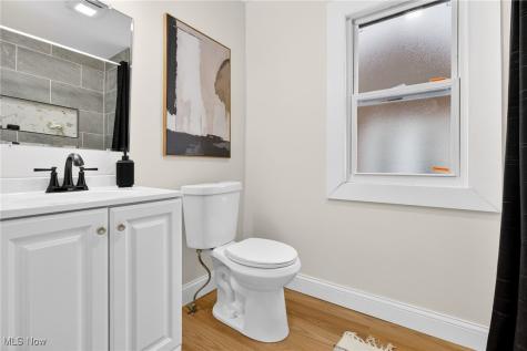 4004 E 154th Street Cleveland OH 44128