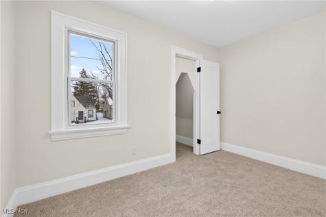 4004 E 154th Street Cleveland OH 44128