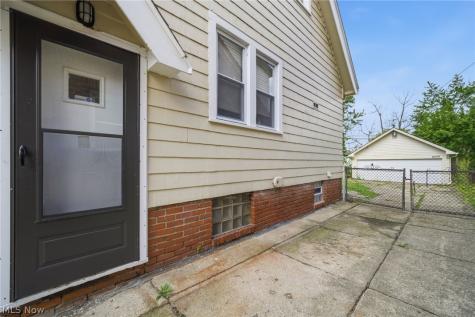 4004 E 154th Street Cleveland OH 44128