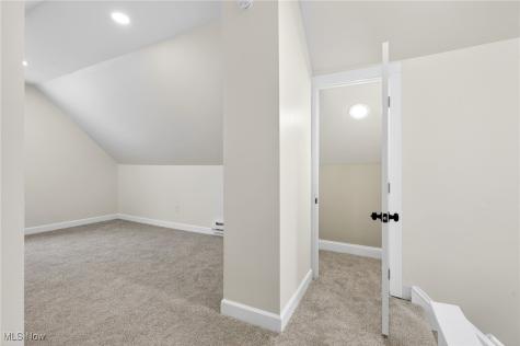 4004 E 154th Street Cleveland OH 44128