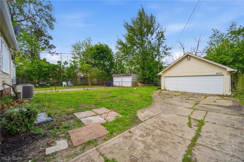 4004 E 154th Street Cleveland OH 44128