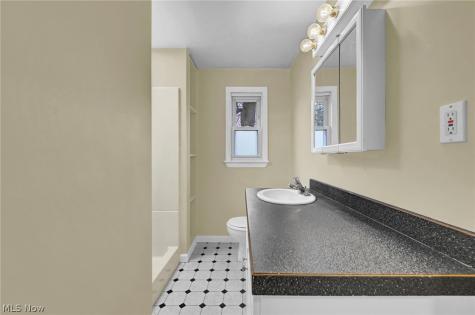 832 Harold Street Kent OH 44240