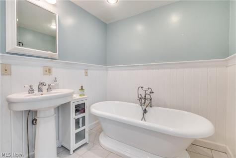 5560 East Boulevard NW Canton OH 44718