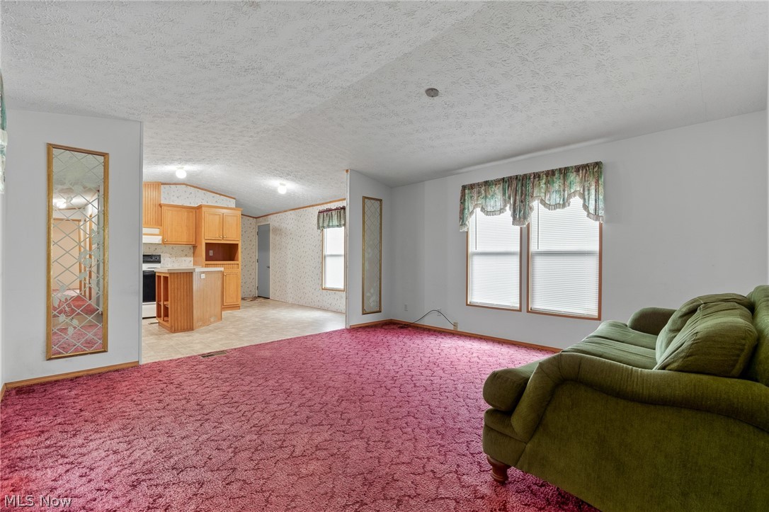 8472 Azalea Road SW Dennison OH 44621