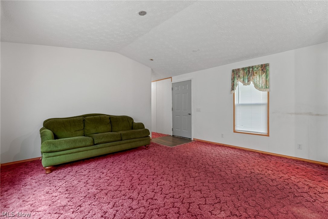 8472 Azalea Road SW Dennison OH 44621