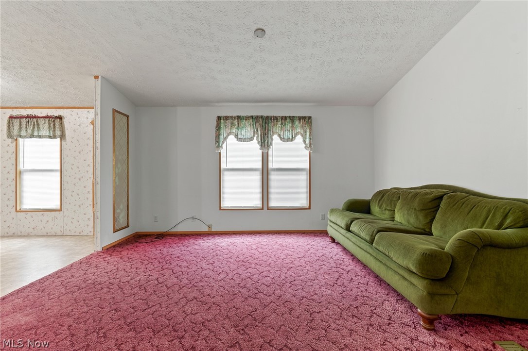 8472 Azalea Road SW Dennison OH 44621