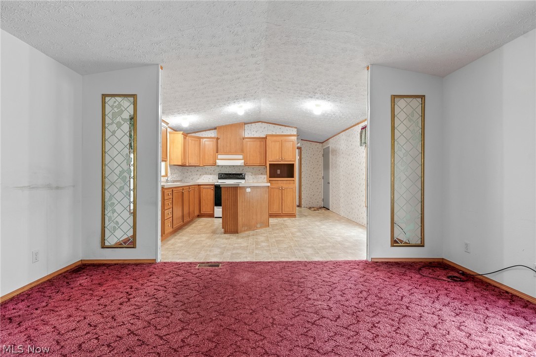 8472 Azalea Road SW Dennison OH 44621