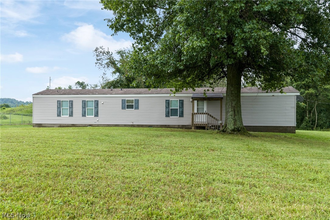 8472 Azalea Road SW Dennison OH 44621