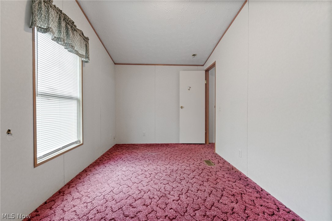 8472 Azalea Road SW Dennison OH 44621