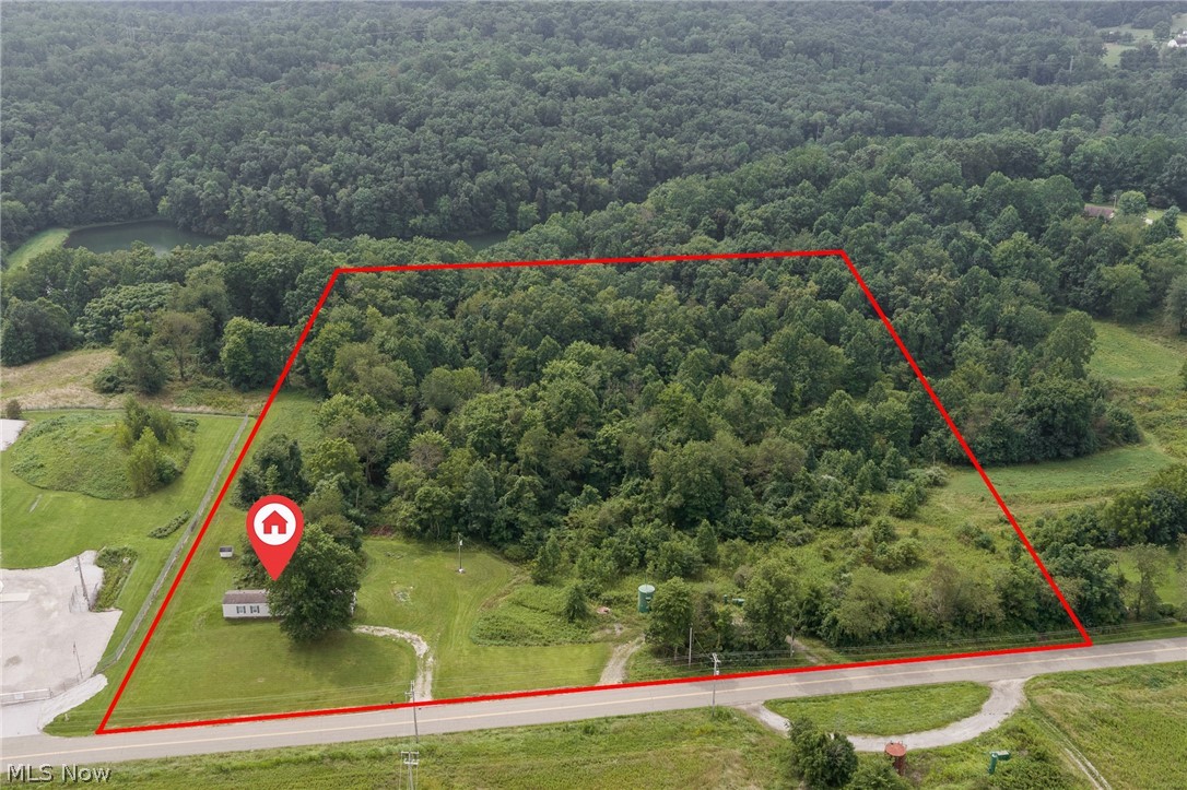 8472 Azalea Road SW Dennison OH 44621