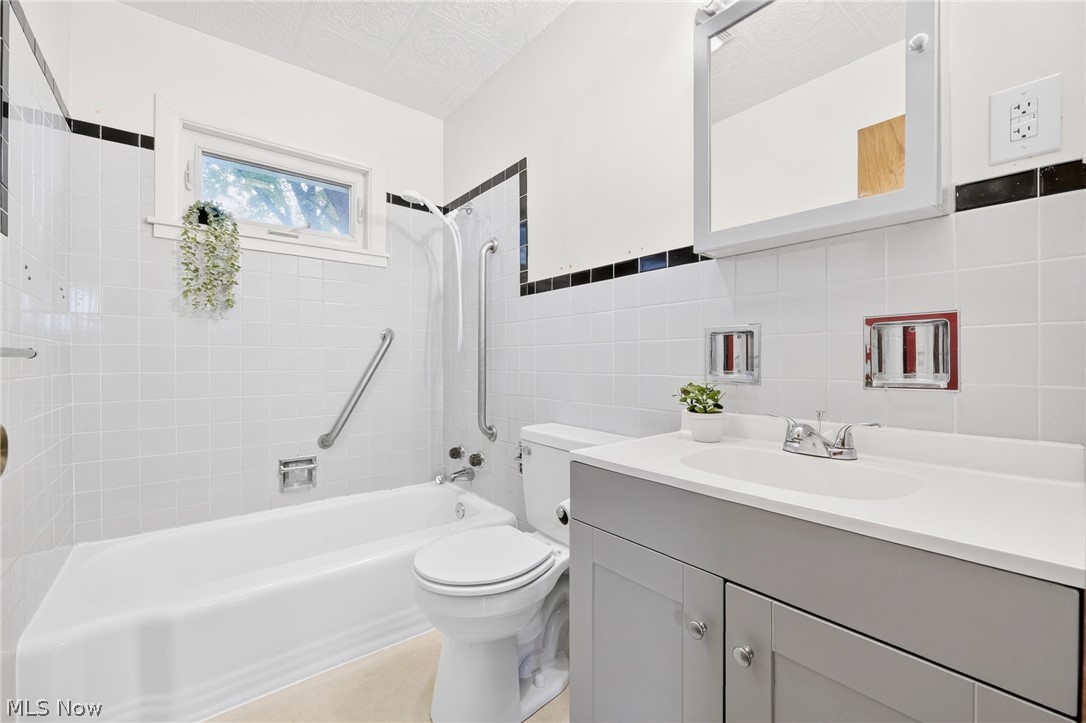 1645 Westwood Circle Wooster OH 44691