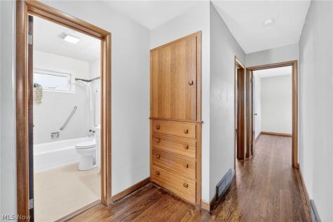 1645 Westwood Circle Wooster OH 44691