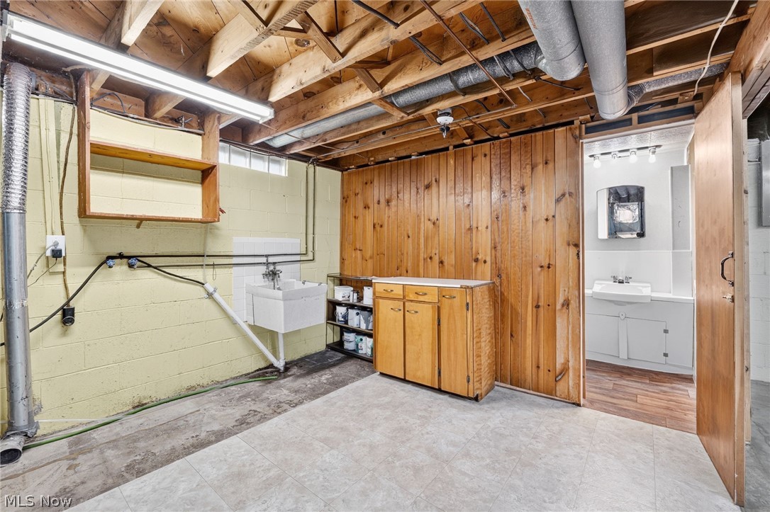 1645 Westwood Circle Wooster OH 44691