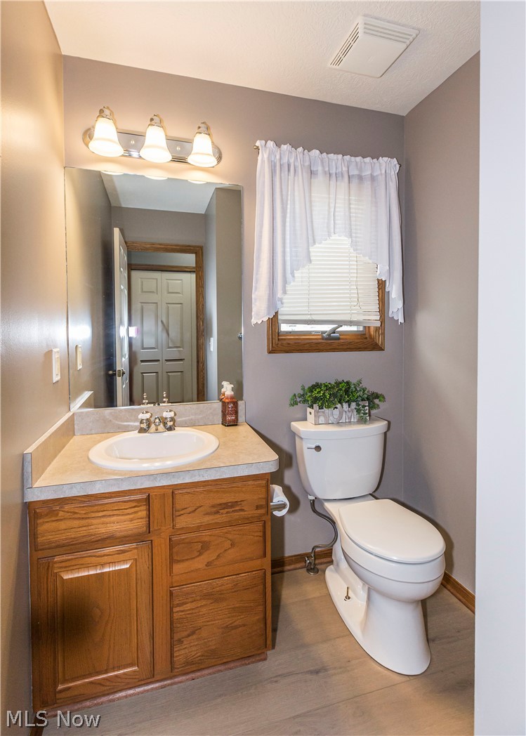 513 Ohio Street Elyria OH 44035