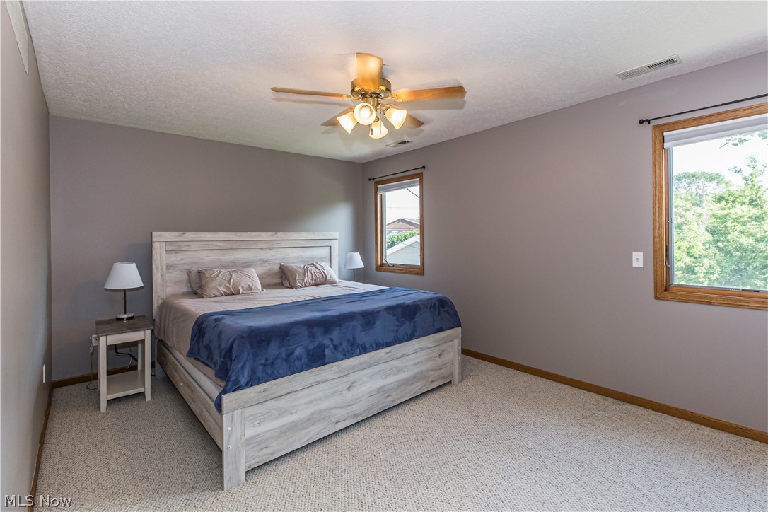 513 Ohio Street Elyria OH 44035