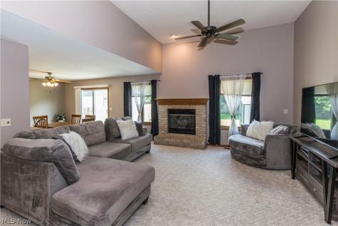 513 Ohio Street Elyria OH 44035