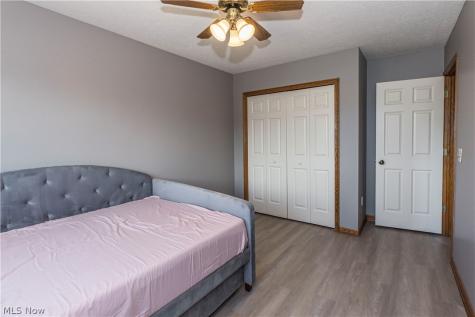 513 Ohio Street Elyria OH 44035