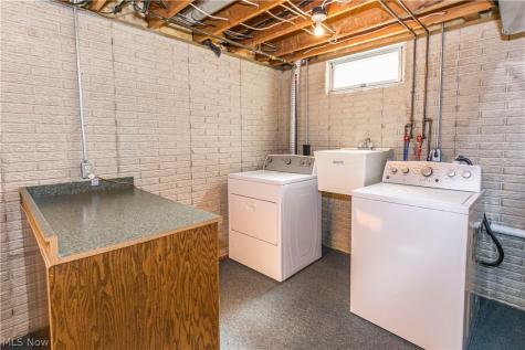 513 Ohio Street Elyria OH 44035
