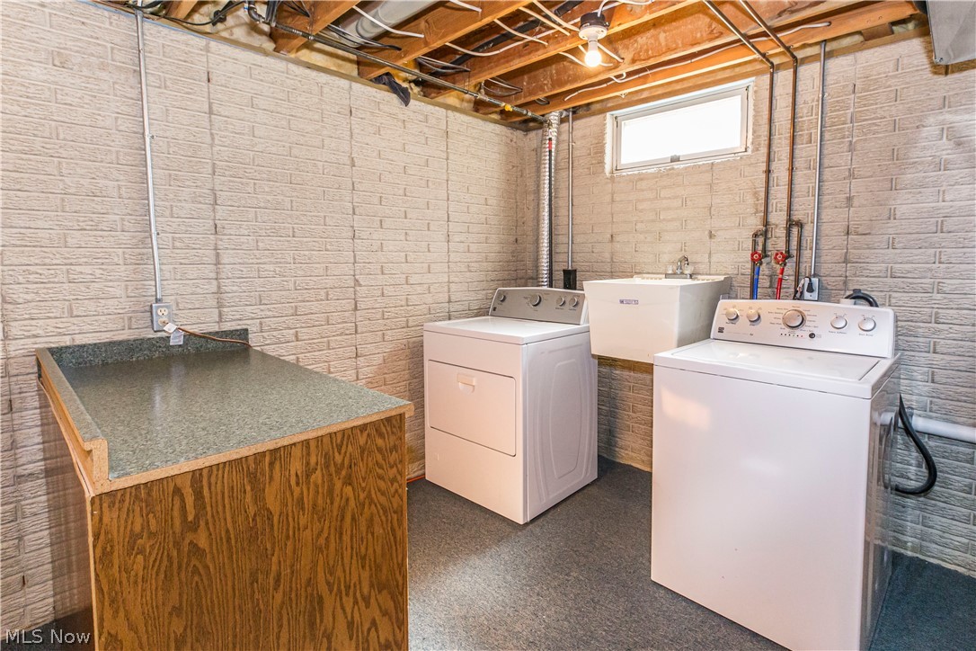 513 Ohio Street Elyria OH 44035