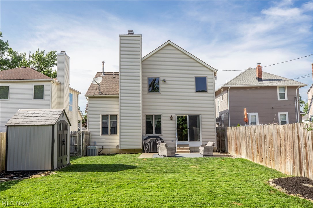 513 Ohio Street Elyria OH 44035