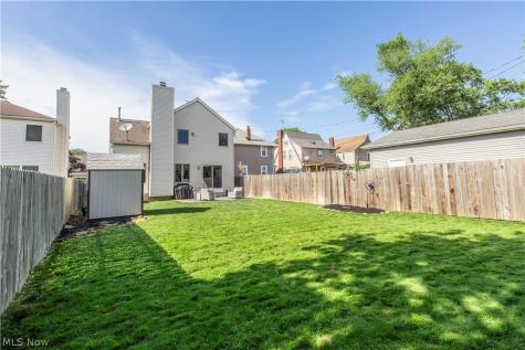 513 Ohio Street Elyria OH 44035