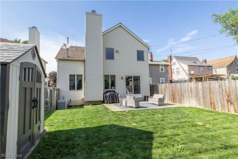 513 Ohio Street Elyria OH 44035