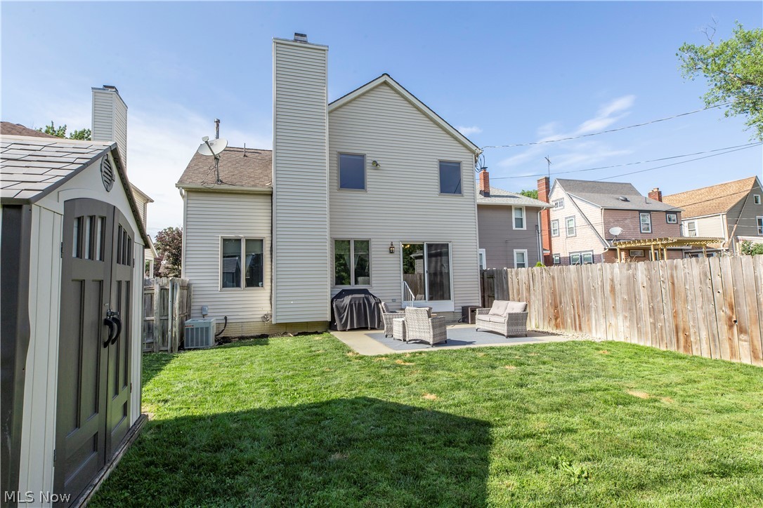 513 Ohio Street Elyria OH 44035