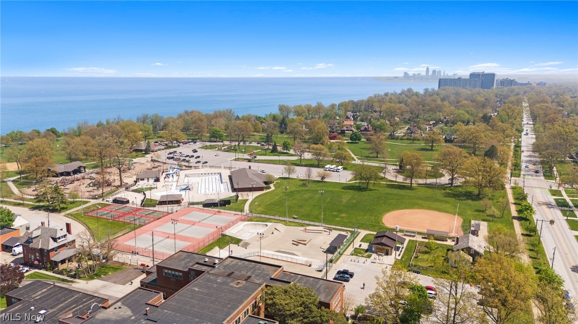 14920 Lake Avenue Lakewood OH 44107