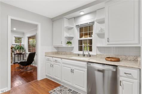 36725 Pettibone Road Solon OH 44139