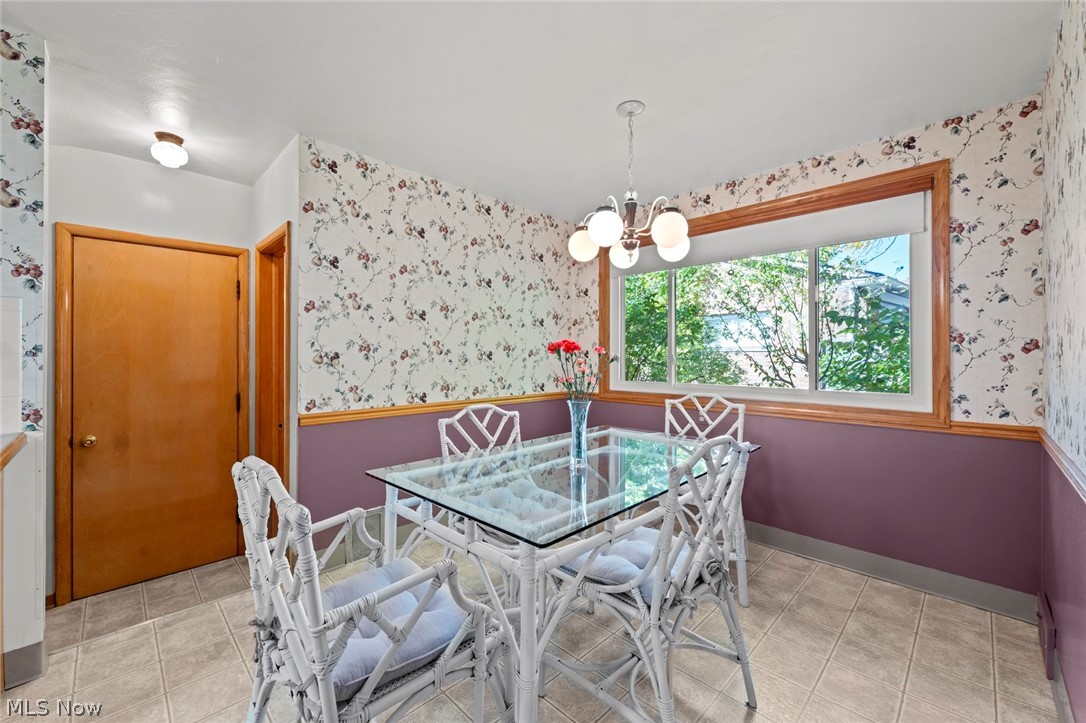 1875 Caronia Drive Lyndhurst OH 44124