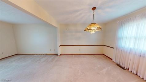 7420 Royalview Drive Parma OH 44129