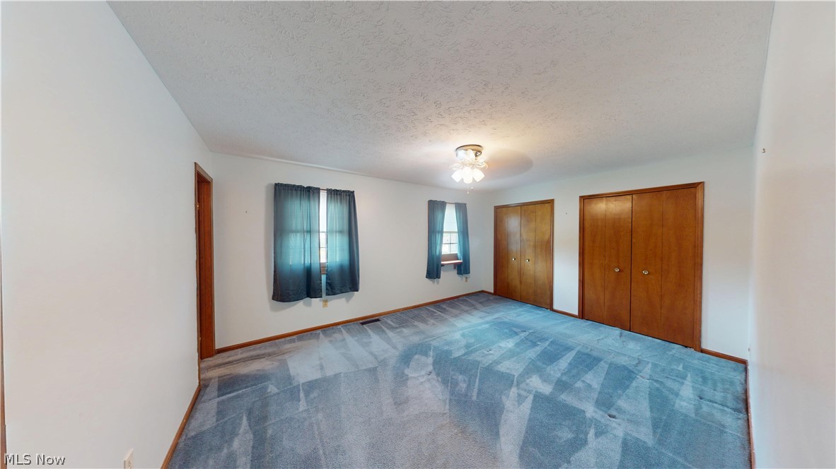 7420 Royalview Drive Parma OH 44129