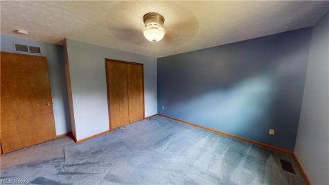 7420 Royalview Drive Parma OH 44129