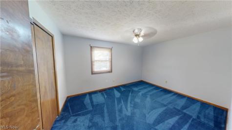 7420 Royalview Drive Parma OH 44129