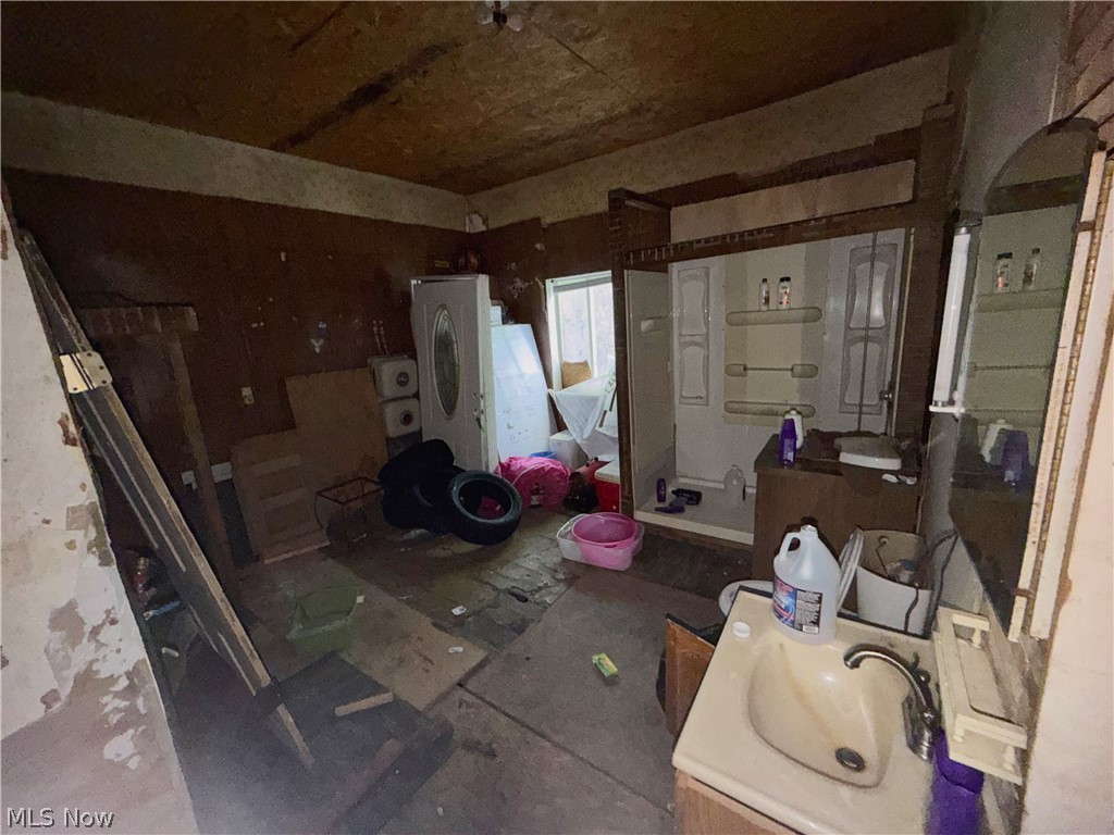 630 River Road East Liverpool OH 43920